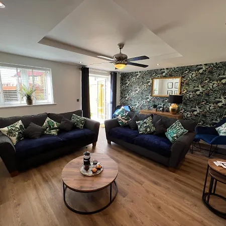 Dairy Whitby- Hot Tub - 4 Beds Casa vacanze *