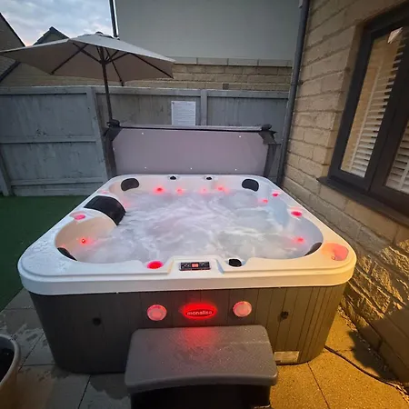 Casa vacanze Dairy Whitby- Hot Tub - 4 Beds *